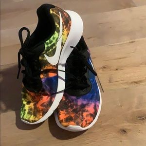 NWOT rainbow Nike shoes